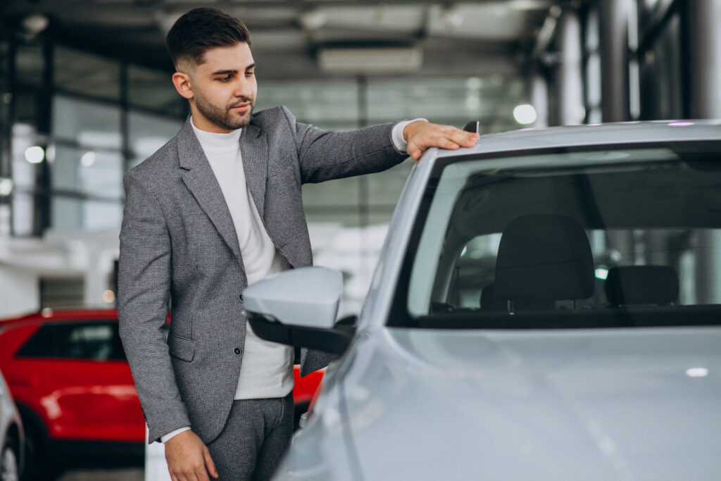 Descubra se você realmente precisa realizar um check-up antes de comprar um carro usado ou seminovo. Comprar um carro usado ou seminovo é um ótimo custo-benefício, mas pode apresentar alguns riscos se não houver atenção no momento de fechar negócio.
